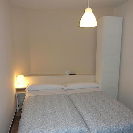 Hostal Alistana Мадрид Екстериор снимка