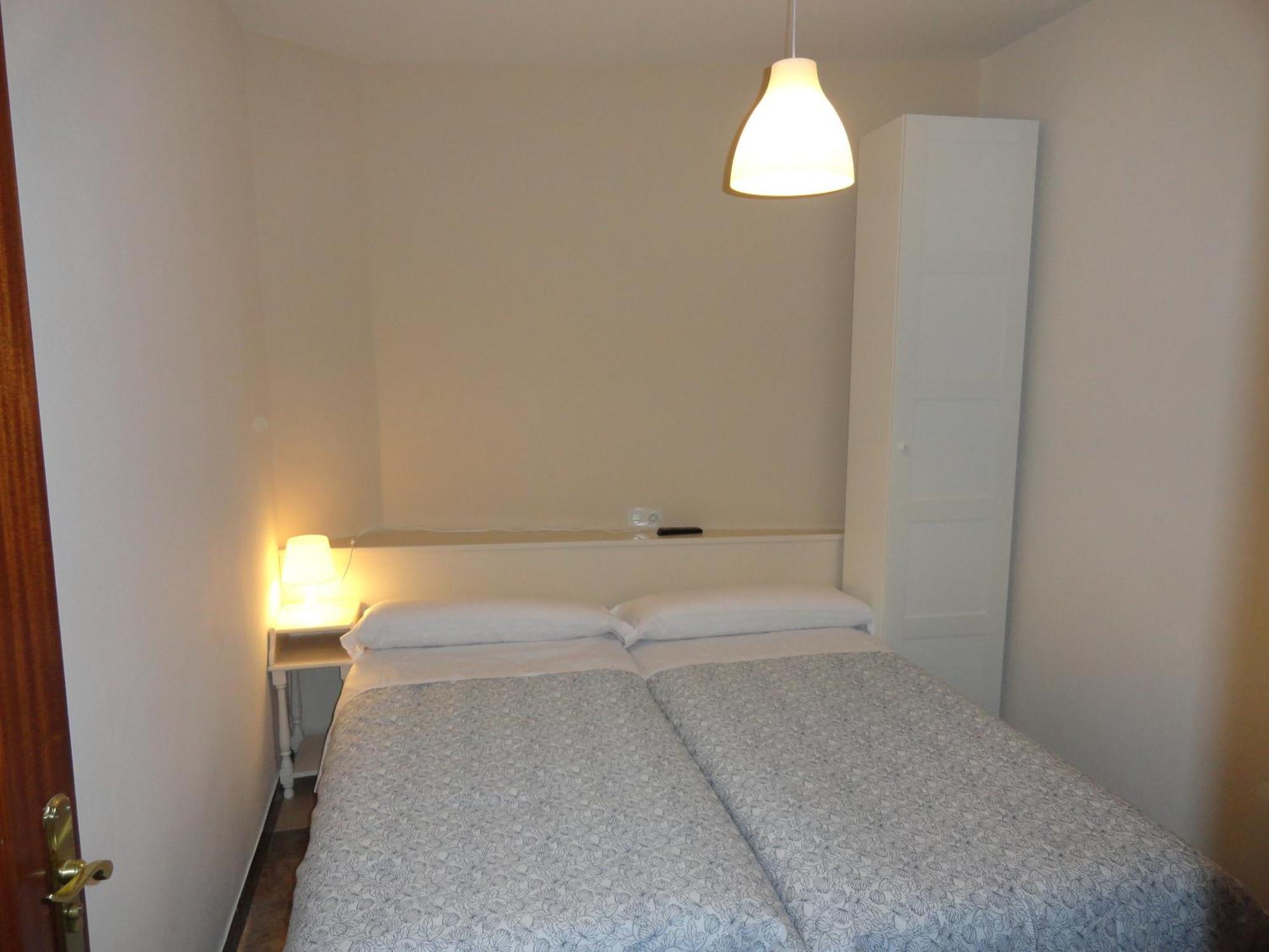 Hostal Alistana Мадрид Екстериор снимка